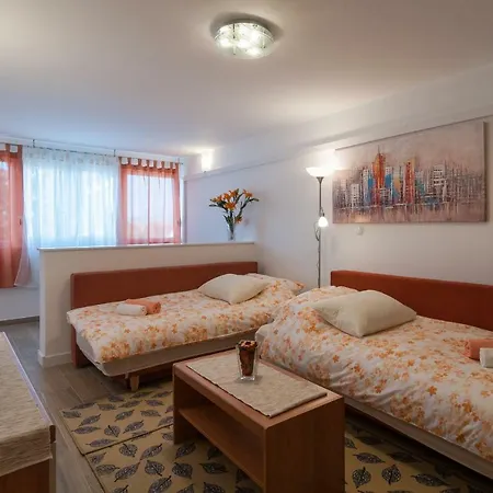 Minago Apartment *
